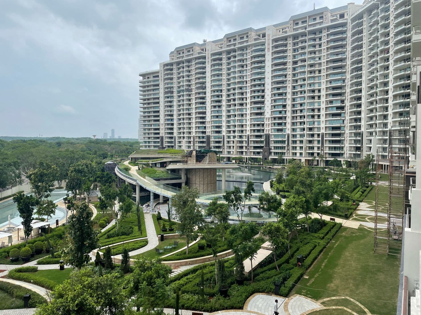 Find the Best Real Estate Companies in Gurgaon for Your Dream Home